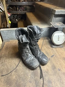 Botas de cuero de motocicleta de soldado de combate militar del ejército de Estados Unidos antiguas de colección para hombre EE. UU. - Imagen 1 de 15