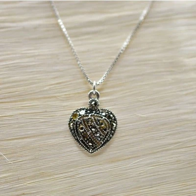 Collar Corazón 925 Firmado Plata de Ley Colgante Marcasita Estrás DEFECTUOSO Bin2 Foto 1 de 4