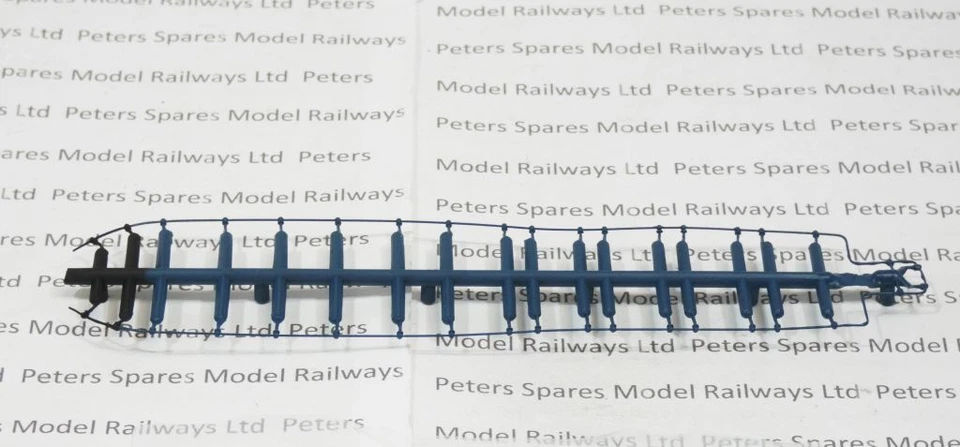 Dapol 110654 A4 N Gauge Handrail Set Garter Blue - Image 1 of 1