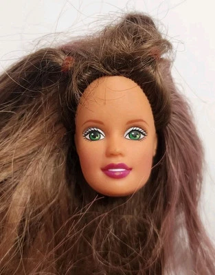 BARBIE HEAD ONLY TERESA PINK GREEN STREAKS 1990s FOR REPLACEMENT OR OOAK DOLL - Изображение 1 из 4