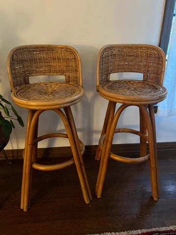Vintage Wicker rotating high stool, handwoven wicker with Bamboo Cover
