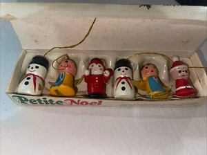 De colección Petite Noel 6 Adornos de Navidad de Madera Pintados a Mano Papá Noel Ángeles Muñecos de Nieve - Imagen 1 de 18