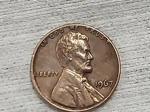 1 Cent. USA Lincoln Memorial Penny 1967 No Mint Mark And In God We Trust Touchi - Picture 1 of 4