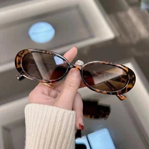 Gafas de sol vintage ovaladas para mujer marca de moda diseñador gafas de sol retro para mujer Le - Imagen 1 de 26