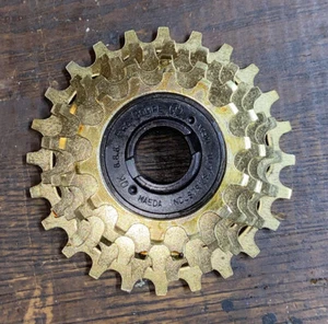 NOS Maeda Suntour Pro-Compe gold freewheel 14-24 8.8.8. Perfect - Picture 1 of 7