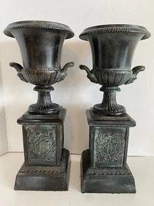 Pair of Grand Tour Style Neoclassical Medici Urns pedestals￼ 14” x 6” 7.12 lb ea - Picture 1 of 11