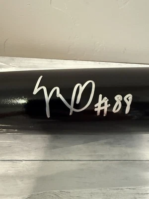 LUIS ROBERT - Chicago White Sox Signed Black Rawlings Pro Baseball Bat - Beckett - Image 1 of 4