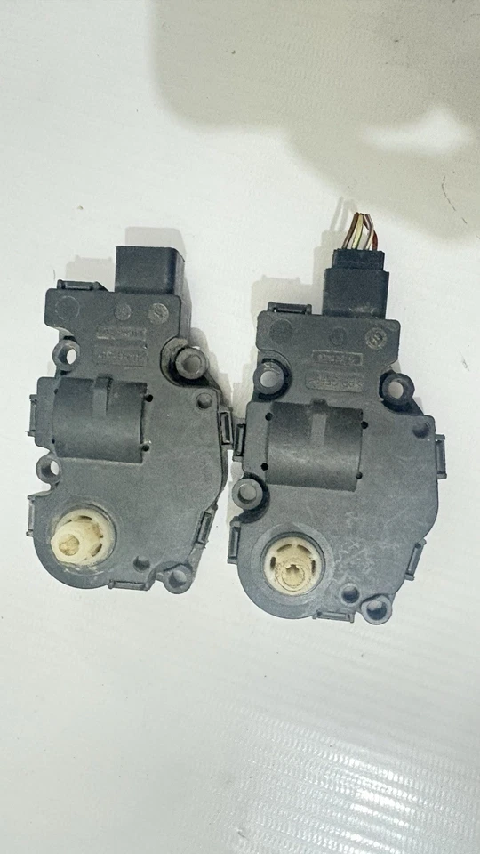 07-13 MERCEDES-BENZ W221 S550 S450 AC AQUECEDOR PORTA ABA ATUADOR SERVO MOTOR FABRICANTE DE EQUIPAMENTO ORIGINAL - Imagem 1 de 4