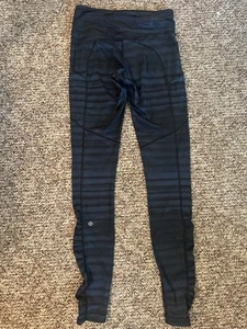 Lululemon Leggings, Cinched Calf, Blue/Black Size 4 - Picture 1 of 6