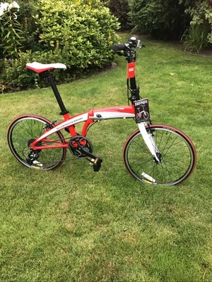 Ferrari Scuderia Red Folding Bike. Excellent Condition. - Image 1 of 4