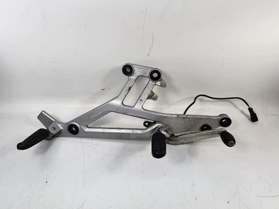 1999 93-99 Ducati Monster 900 M900 Right Rearset Brake Pedal Foot Peg Bracket Foto 1 de 2