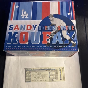 Limited Edition Sandy Koufax LA Dodgers Action Statue - 2005 with game ticket - Picture 1 of 5