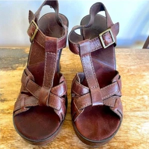 MIA Vtg 80’s Solid Wood Wedge Platform Heels Leather T-Strap Style Sz 9M Brazil - Picture 1 of 12