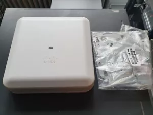 Cisco AIR-AP2802I-E-K9 802.11ac W2 AP w/CA + Wallmount Wandhalterung - Bild 1 von 2