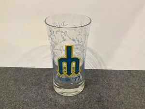 Seattle Mariners 1977 Inaugural Season Glass W/Replicated Signatures Fan - Picture 1 of 4