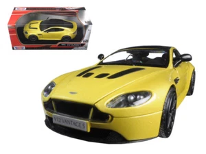1/24 MotorMax Aston Martin V12 Vantage S y ruedas negras diecast amarillo 79322 - Imagen 1 de 2