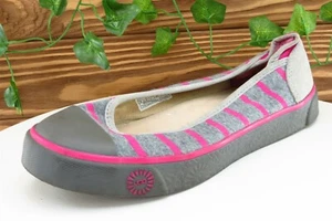 UGGs Women Sz 6 M Gray Flat Fabric Shoes 1796 - Picture 1 of 11