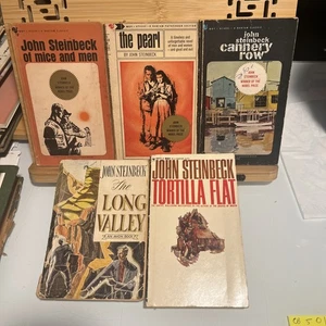 5 JOHN STEINBECK Paperback Lot - Classic Vintage Titles 1960’s - Picture 1 of 15