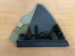 05-11 MERCEDES SLK280 SLK350 SLK55 R171 PASSENGER RIGHT REAR QUARTER GLASS OEM - Picture 1 of 12