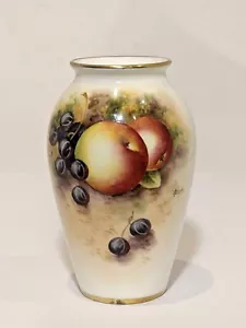 Jarrón miniatura de frutas Royal Worcester con manzanas y uvas de Frank Roberts - Imagen 1 de 8