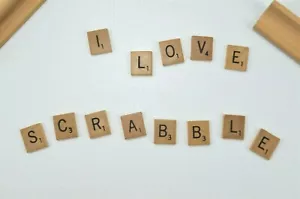 Juego de mesa crucigrama SCRABBLE 1982 vintage Selchow & Righter COMPLETO #17 - Imagen 1 de 10