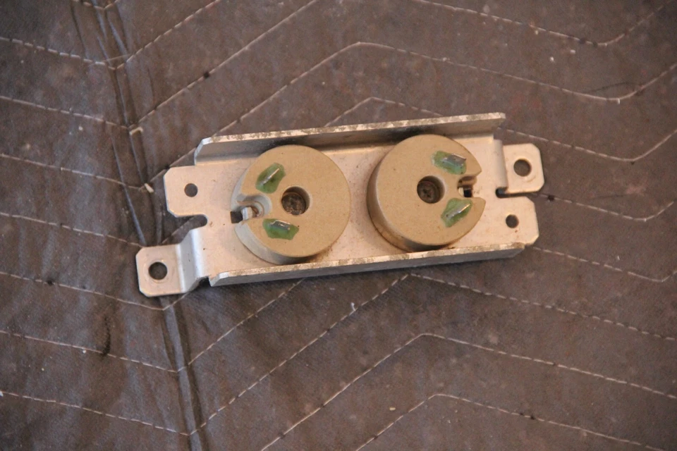 Porsche 944 Radiator Cooling Fan Speed Resistors 94461652101 Foto 1 de 1