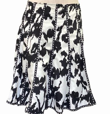 Falda ajustada CAbi #937 acampanada/tulipán/columpio 100 % algodón talla 8 blanco y negro 176A Foto 1 de 4