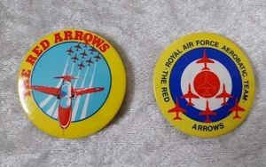 Badges - Red Arrows vintage retro pin badges X 2 - Picture 1 of 3