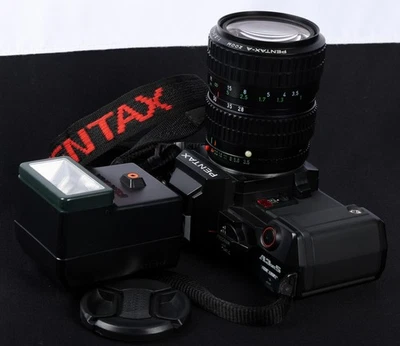 Pentax A3 Date S 35mm Film SLR c/w Pentax-A 28-80mm f/3.5-4.5 Lens & AF200SA Kit - Image 1 of 4