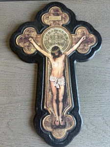 Crucifix Wall Mount, made of wood In Mexico with Italian Printing - Picture 1 of 5