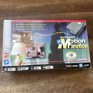 X-10 POWERHOUSE Dual Floodlight Motion Detector With Remote Light Control PR511  - Picture 1 of 4