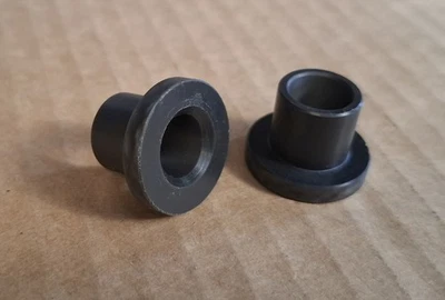 MAZDA BRAVO B2600 B4000 EX MJ MANUAL GEARBOX TRANSMISSION BUSH PAIR 2pc GENUINE - Image 1 of 3