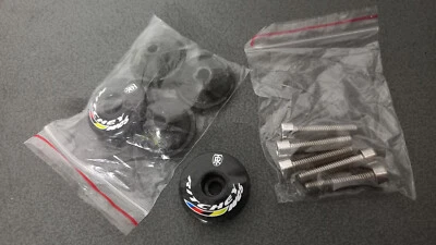 RITCHEY WCS - Carbon Fork Cap - Tappo Forcella in  Carbonio + Vite - Immagine 1 di 4