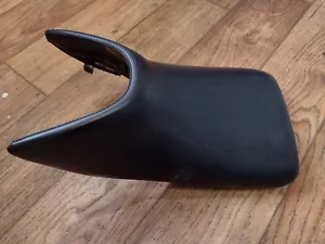 Honda Cbr125r Riders Seat early "skinny Model" up to 2010 - Picture 1 of 6