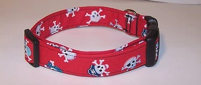 HANDMADE Wet Nose Designs Jolly Roger Skull & Crossbones Dog Collar Skulls on Red Pirates