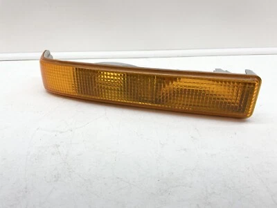 1998-05 Chevy GMC S10 Jimmy Rt Turn Signal Marker Light OEM GM 16524256 - Image 1 of 4