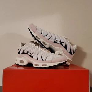 【898018-100】- NIKELAB NIKE AIR MAX PLUS - SEGEL SCHWARZ - GRÖSSE 10 - DS NEU - Bild 1 von 6