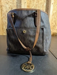 Michael Kors Jet Set Med Snap Pocket Tote Shoulder Bag Purse - Picture 1 of 7