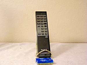 *****CONTROL REMOTO ORIGINAL SONY PARA USAR CON REPRODUCTOR DE CD DISCMAN (RM-DM1)***** - Imagen 1 de 4