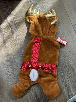全新 Happy Howlidays 驯鹿狗服装 棕色 毛绒连身裤 假日服装 — 第 1/3 张图片