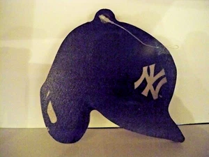 Casco de bateo MLB New York Yankees contorno en forma de adorno plano - Imagen 1 de 2