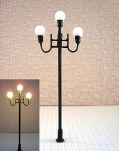 LED Straßenlampen H0 Parkleuchten 3-flammig 7,7cm Markt Marktplatz 5 Stück S366 - Bild 1 von 1