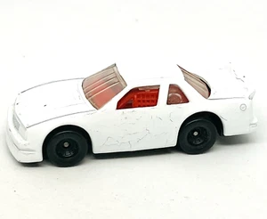 Matchbox International White Rose Collectibles Chevrolet Lumina in bianco come nuovo! - Foto 1 di 3