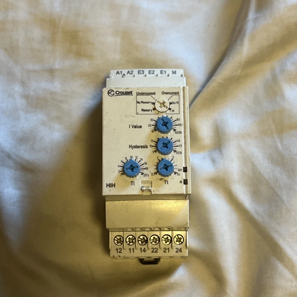 Crouzet HIH Current Control Relay 8B-2013-W25 5A/250V~ - Image 1 of 3