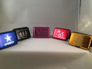 Billetera grabada personalizada de aluminio con bloqueo RFID - Imagen 1 de 5