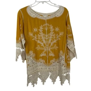 Ultra Pink NEW Gold Cream Embroidered Crochet Blouse Size Medium Summer Fesitval - Picture 1 of 9