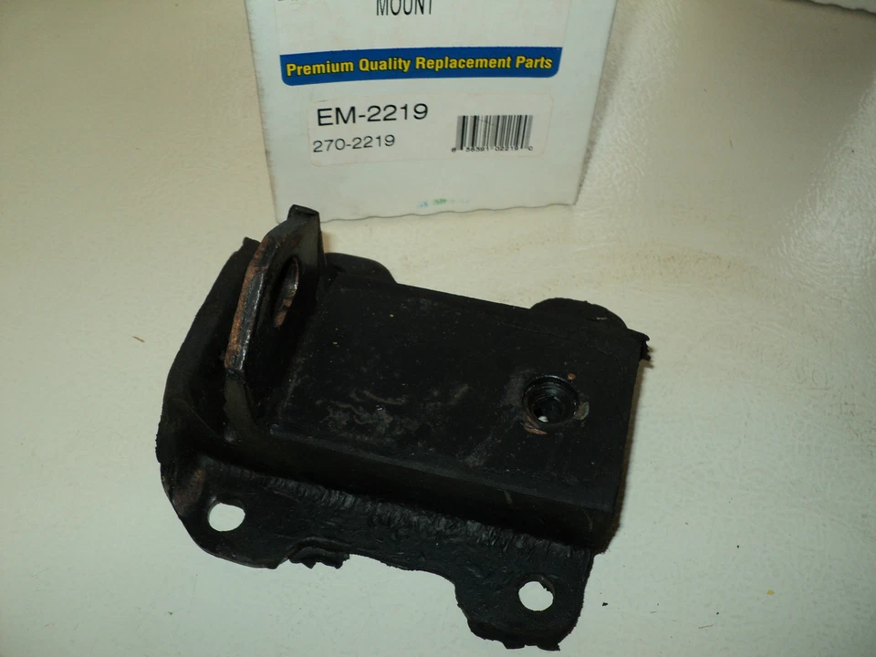 MOTOR MOUNT LH RH 61-65 BUICK 66 RIVIERA EM2219 EM-2219 Foto 1 de 2