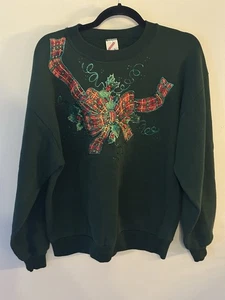 Vintage Weihnachtssweatshirt Jerzees grün bemalt Weihnachtsschleife Damen großer Rundhalsausschnitt - Bild 1 von 8
