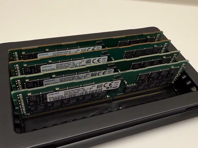 Samsung 128GB (4x32GB) PC4-21300 DDR4-2666 Memory M393A4K40BB2-CTD6Q Server RAM - Image 1 of 4