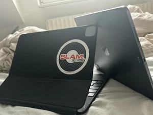 iPad Pro 5. Generation | 12.9 Zoll | 256 GB | inkl. Zubehör (Pencil, Case, etc.) - Bild 1 von 8